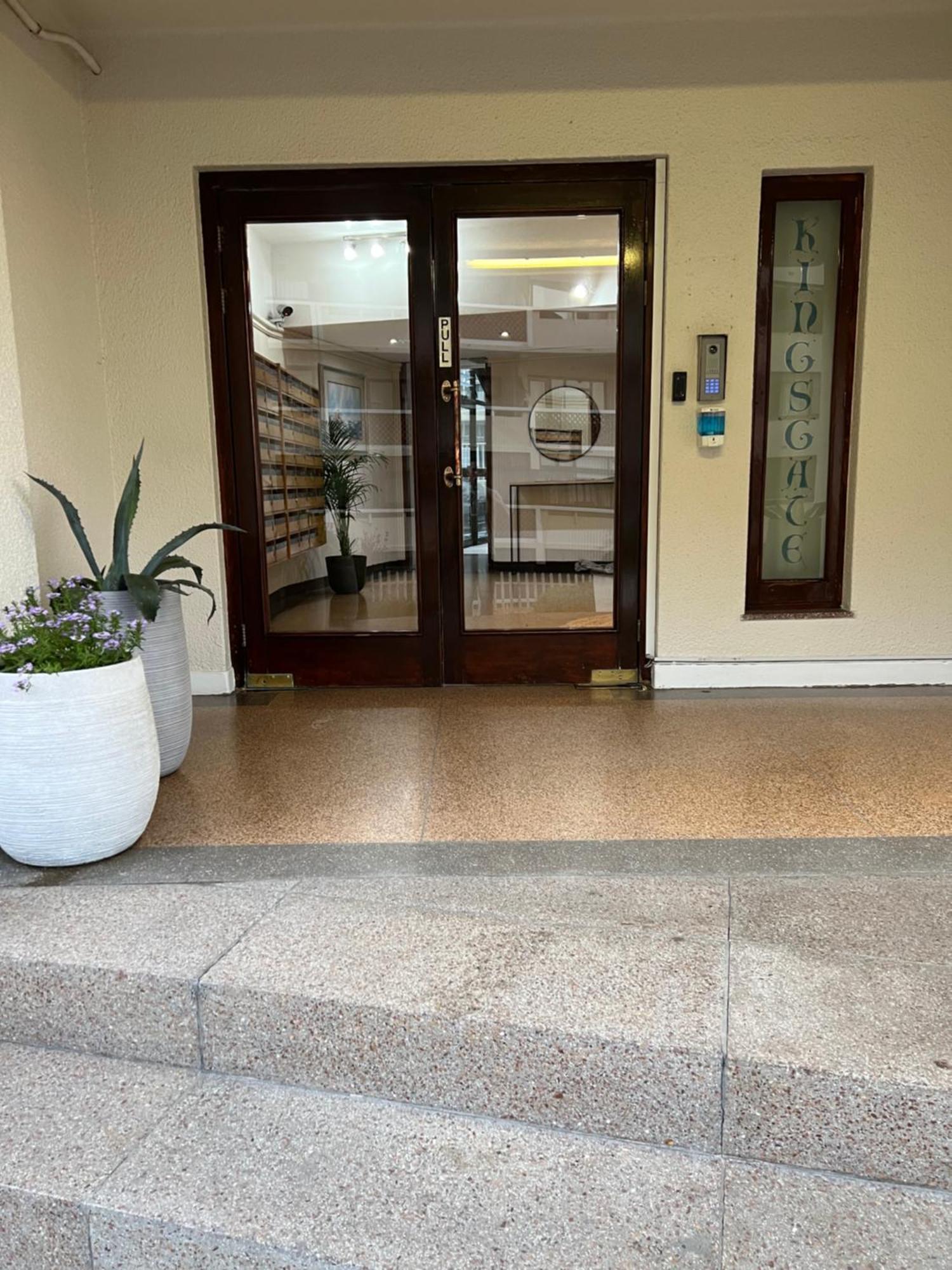 Ferienwohnung Sea Point Kingsgate No 10 Kapstadt Exterior foto